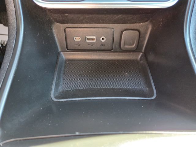 Used 2018 GMC Terrain SLE w/ Driver Convenience Package AWD/4WD image 26