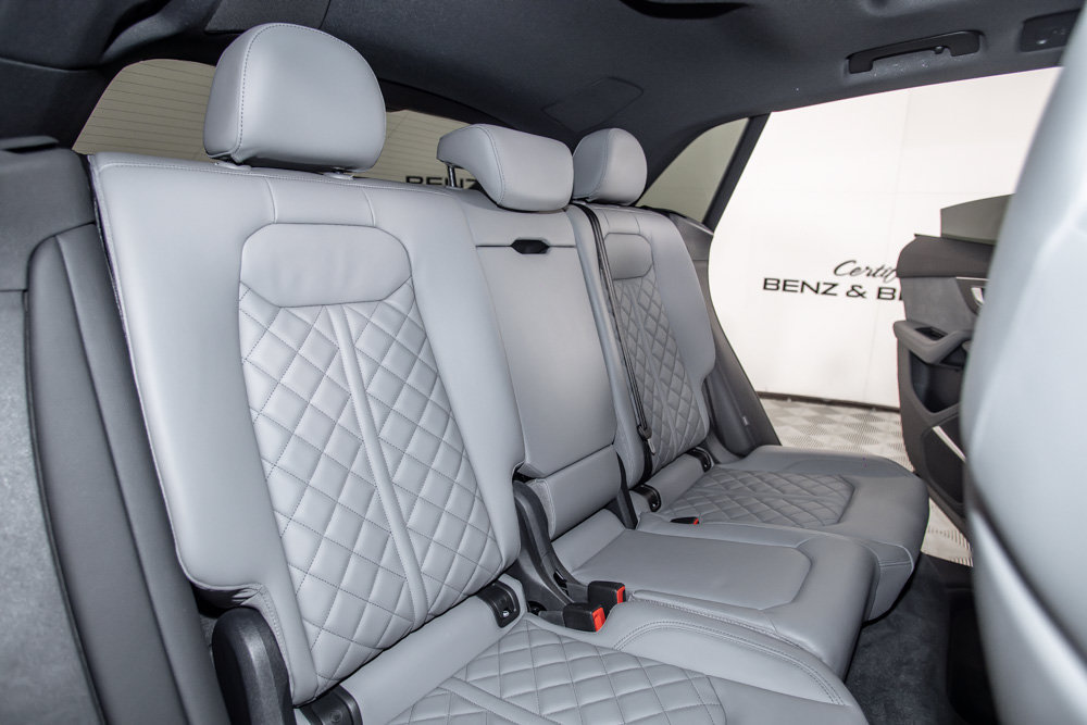Used 2024 Audi SQ8 Premium Plus AWD/4WD image 45