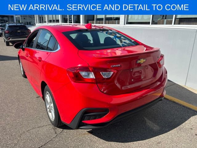 Used 2017 Chevrolet Cruze LT w/ Convenience Package FWD image 7