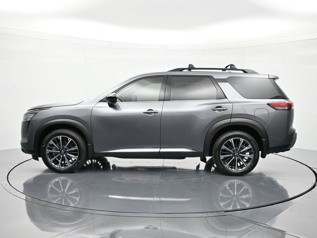 New 2026 Nissan Pathfinder Platinum w/ Cargo Package AWD/4WD image 8