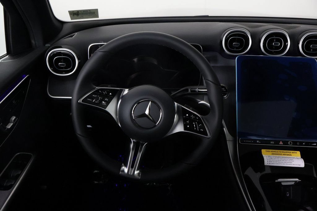 New 2027 Mercedes-Benz GLC 300 image 3