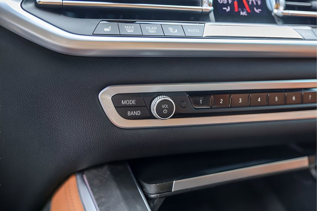 Used 2022 BMW X5 sDrive40i w/ Executive Package image 22