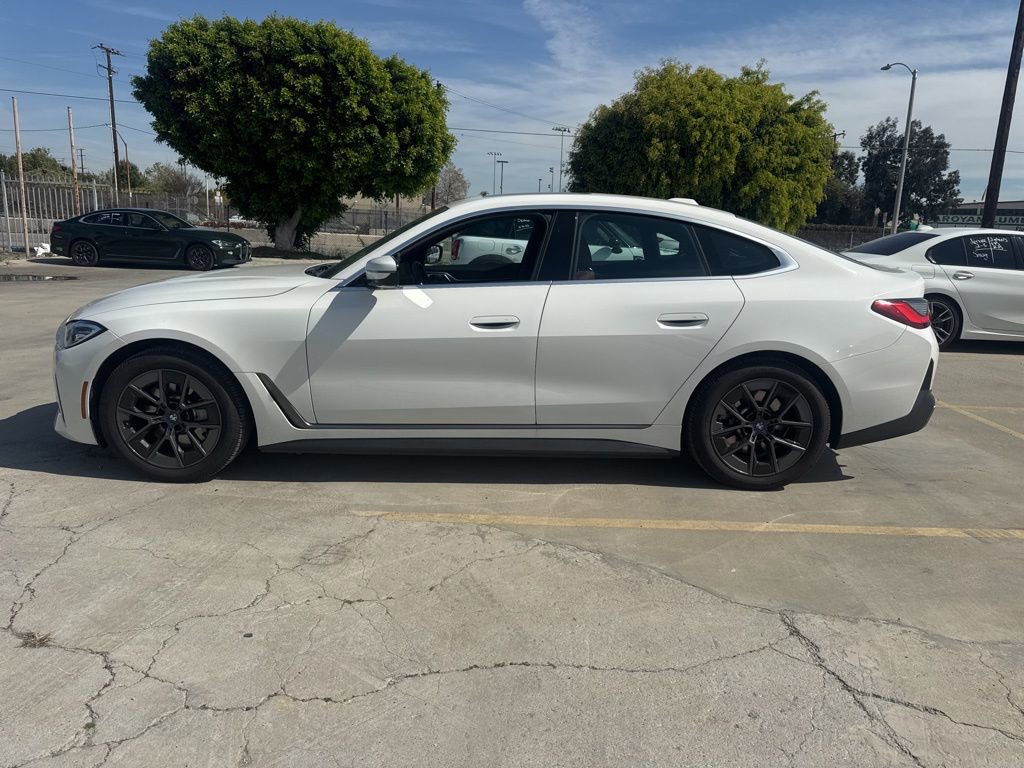 Used 2023 BMW i4 eDrive35 w/ Premium Package image 2