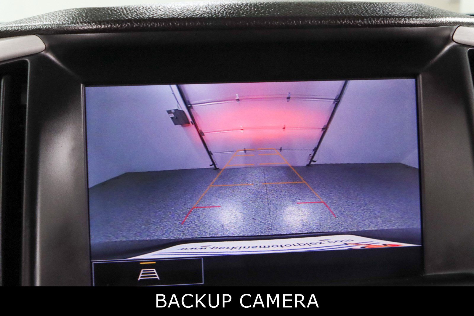 Used 2023 GMC Terrain SLT image 18