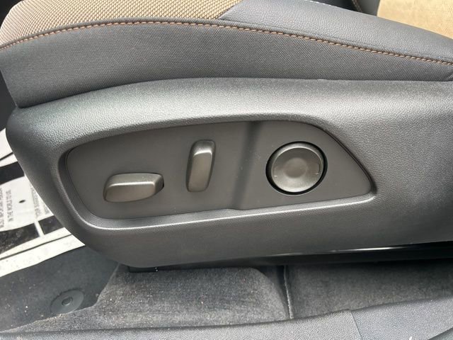 New 2026 Chevrolet Equinox ACTIV image 16