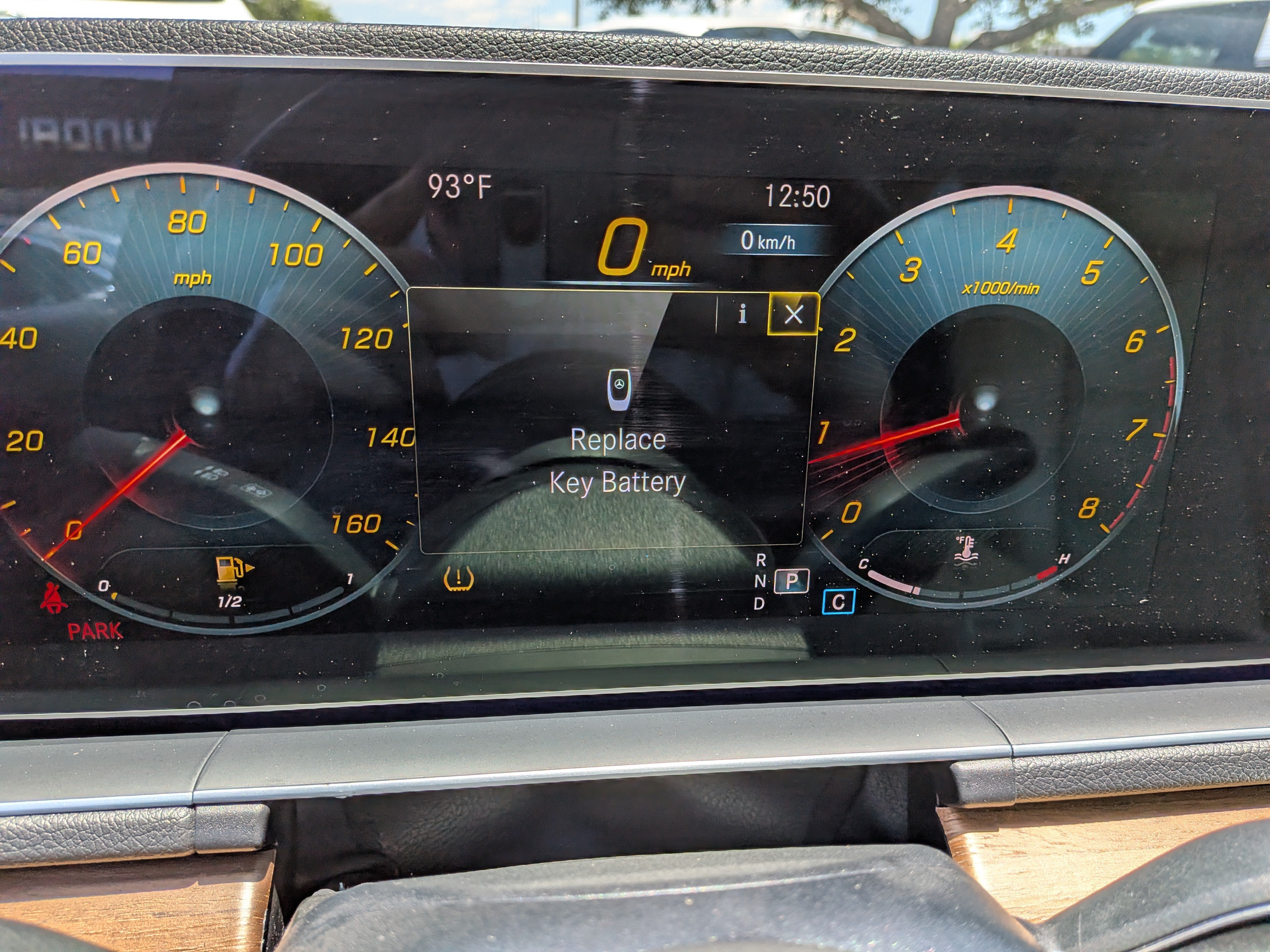 Used 2022 Mercedes-Benz GLE 350 w/ Premium Package image 26