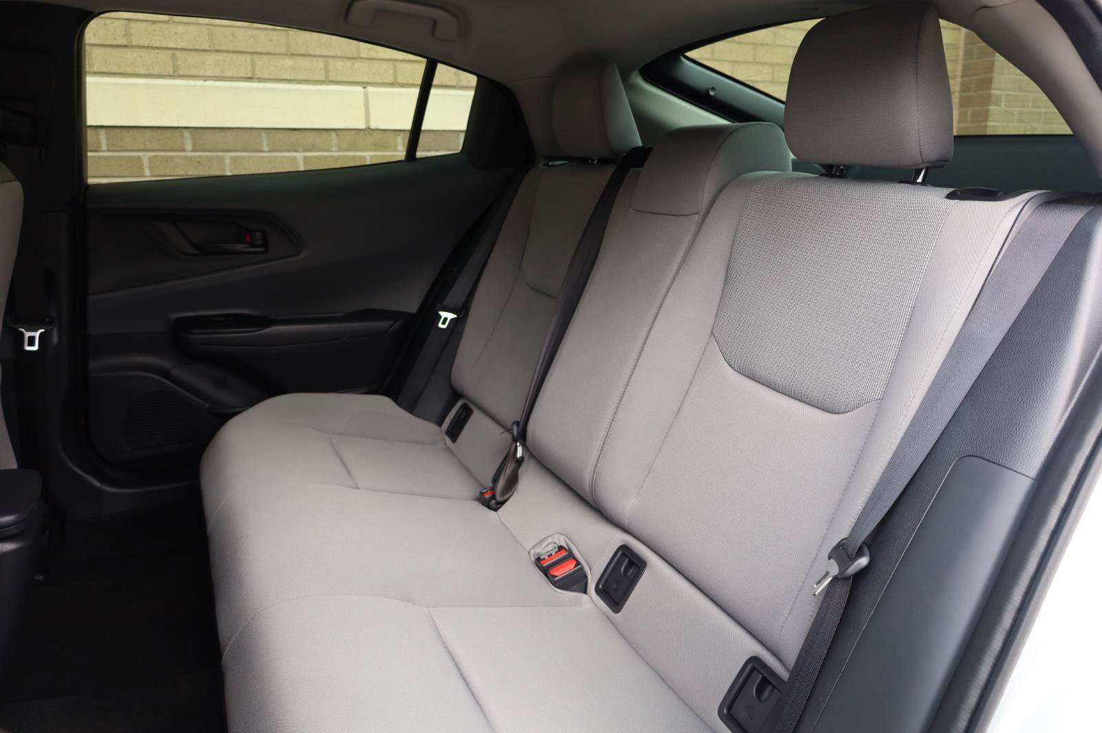 Used 2024 Toyota Prius LE FWD image 20