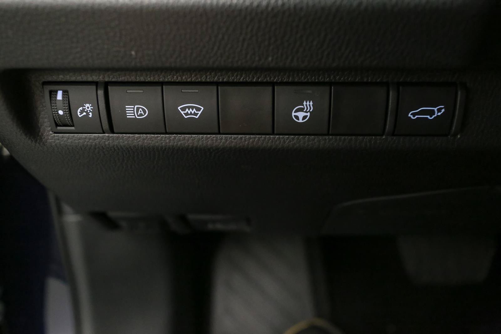 Used 2023 Toyota RAV4 XLE w/ Convenience Package AWD/4WD image 41