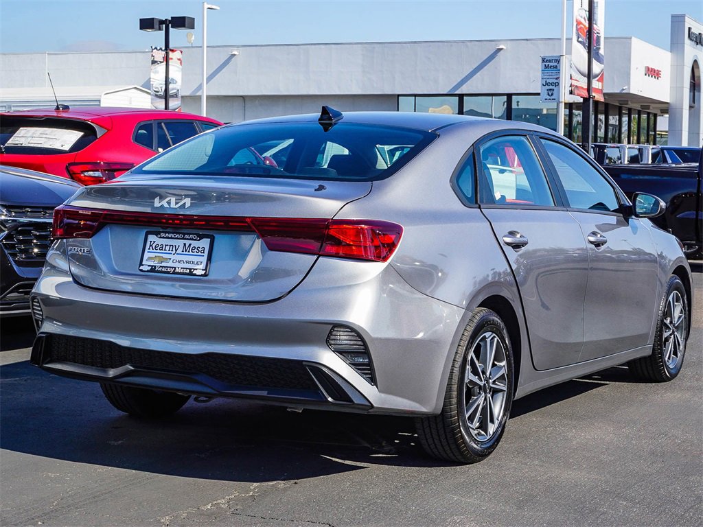 Used 2023 Kia Forte LXS image 8