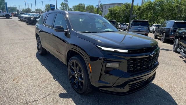 New 2026 Chevrolet Traverse RS w/ LPO, Floor Liner Package AWD/4WD image 4