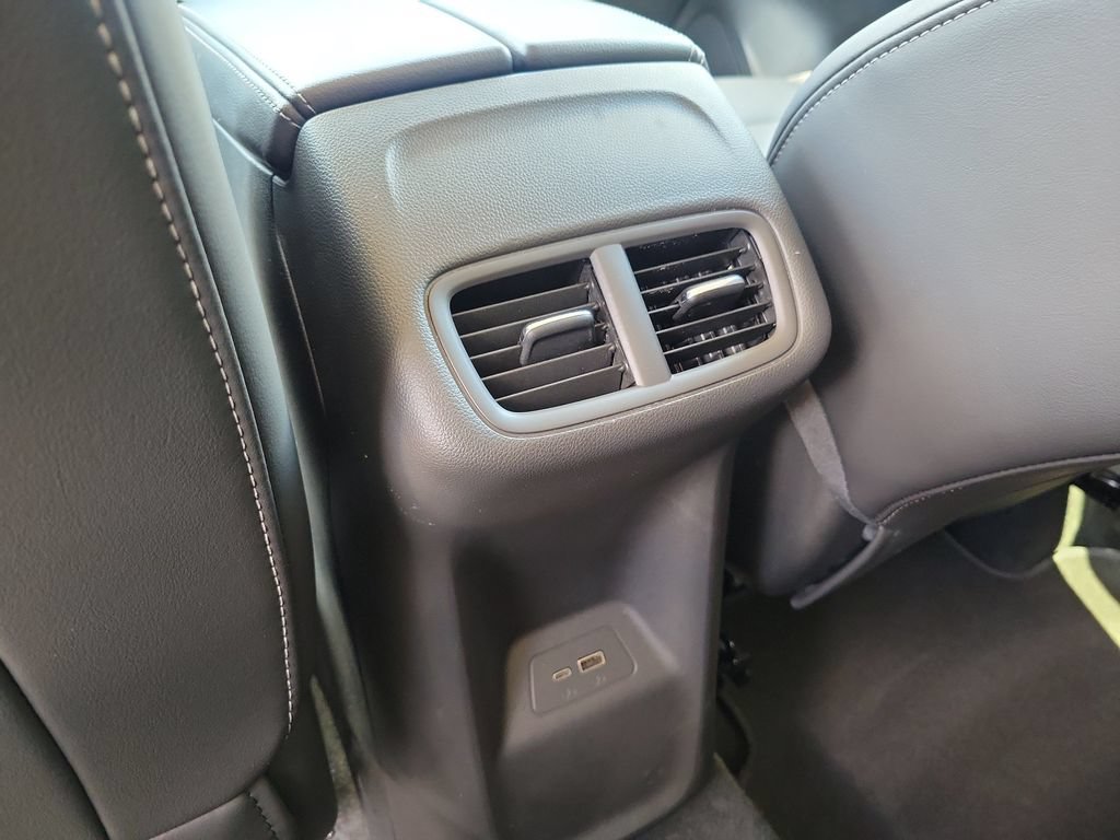 Used 2024 Buick Envision Preferred AWD/4WD image 11