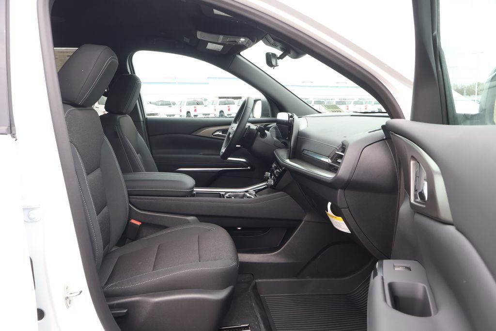 New 2026 Chevrolet Traverse LT w/ Driver Confidence Package FWD image 42