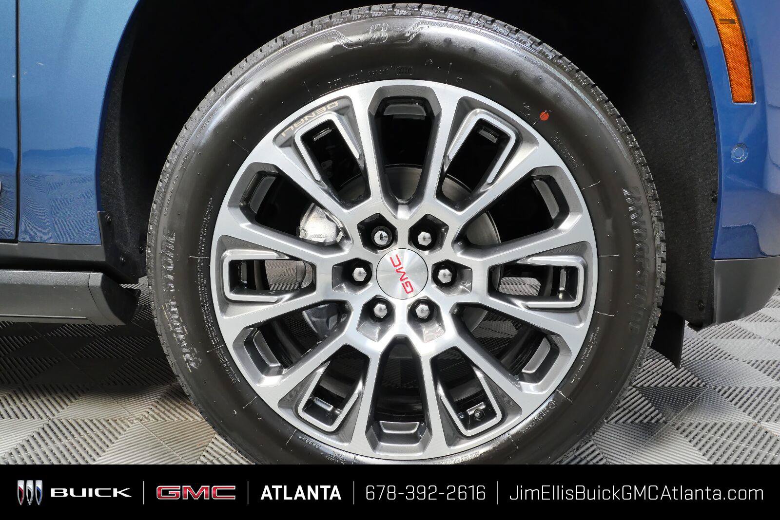 New 2026 GMC Yukon Denali w/ Sun & Power Step Package AWD/4WD image 35