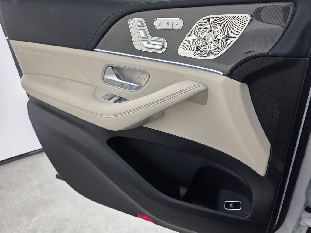 New 2026 Mercedes-Benz GLE 53 AMG 4MATIC Coupe image 17