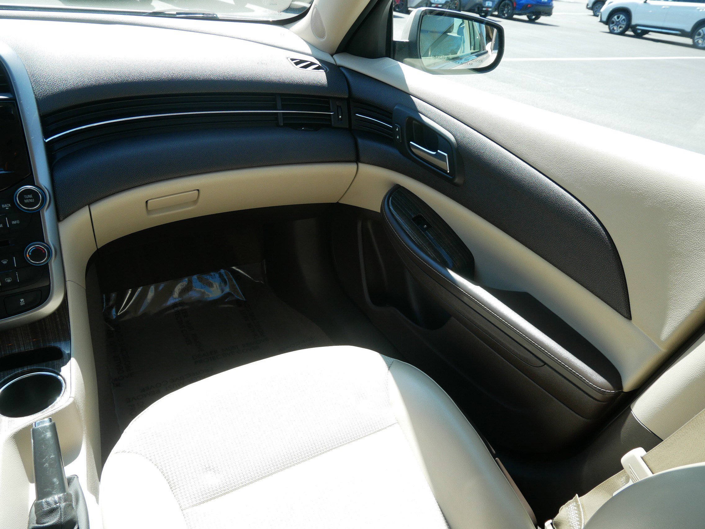 Used 2015 Chevrolet Malibu LT w/ Power Convenience Package FWD image 11