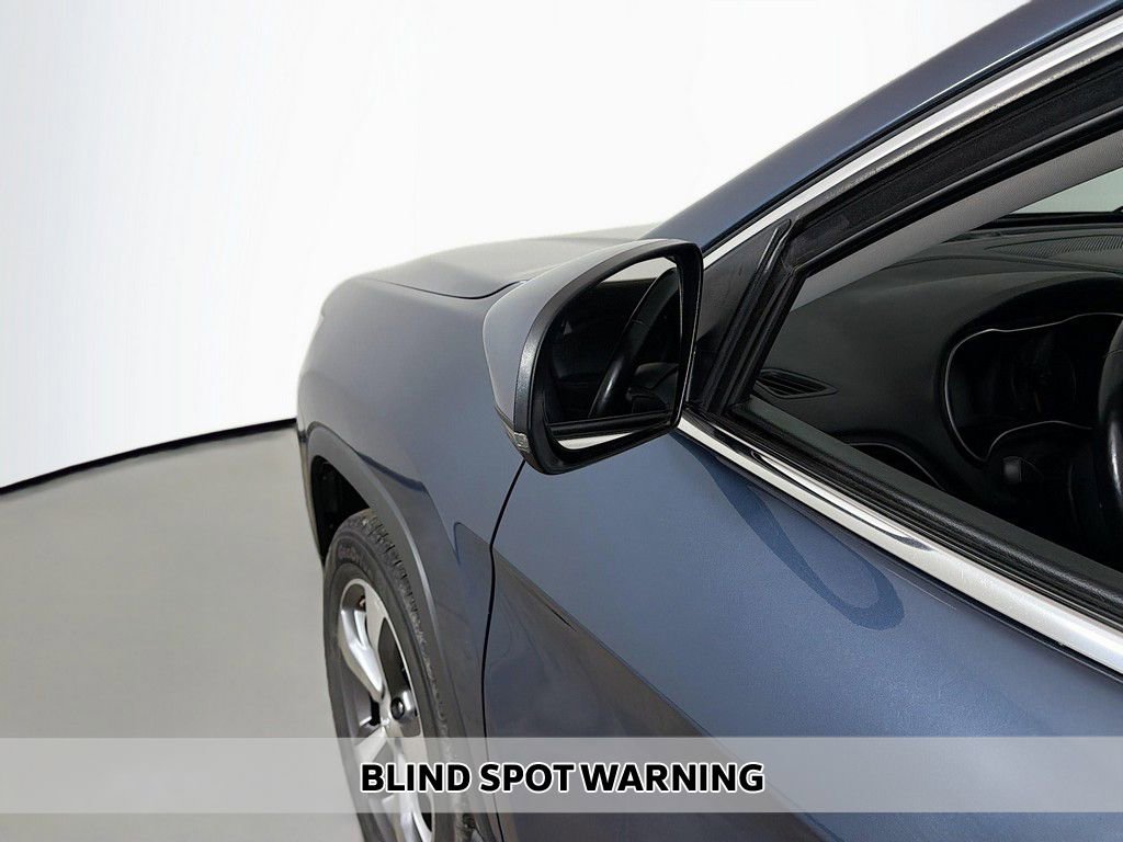 Used 2021 Jeep Cherokee Limited w/ Elite Package image 6