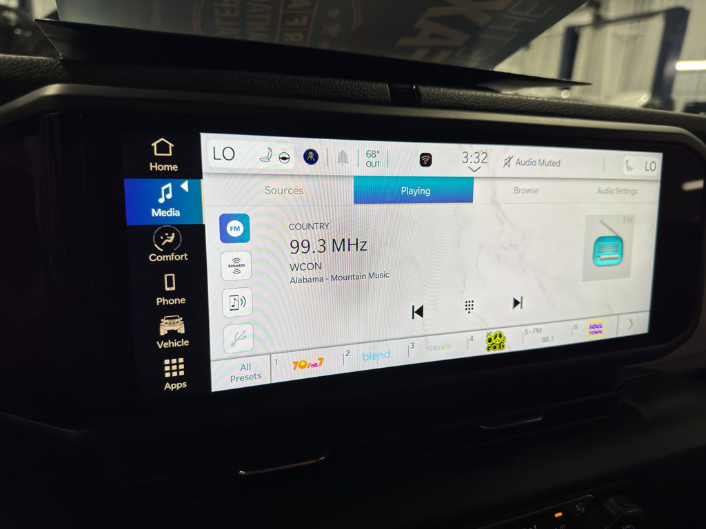 Used 2024 Jeep Wrangler Willys image 36