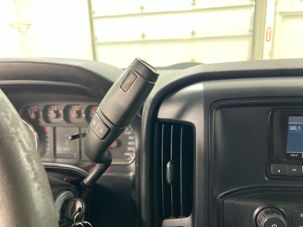 Used 2015 Chevrolet Silverado 3500 W/T AWD/4WD image 16