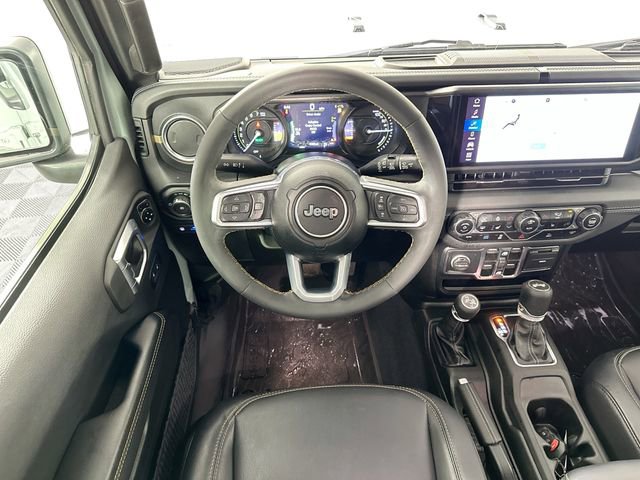Used 2024 Jeep Wrangler Unlimited Sahara AWD/4WD image 10