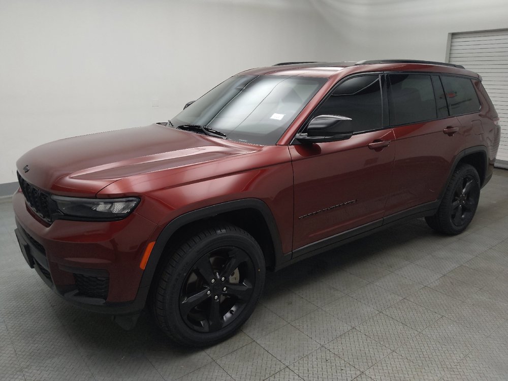 Used 2023 Jeep Grand Cherokee L Laredo AWD/4WD image 2
