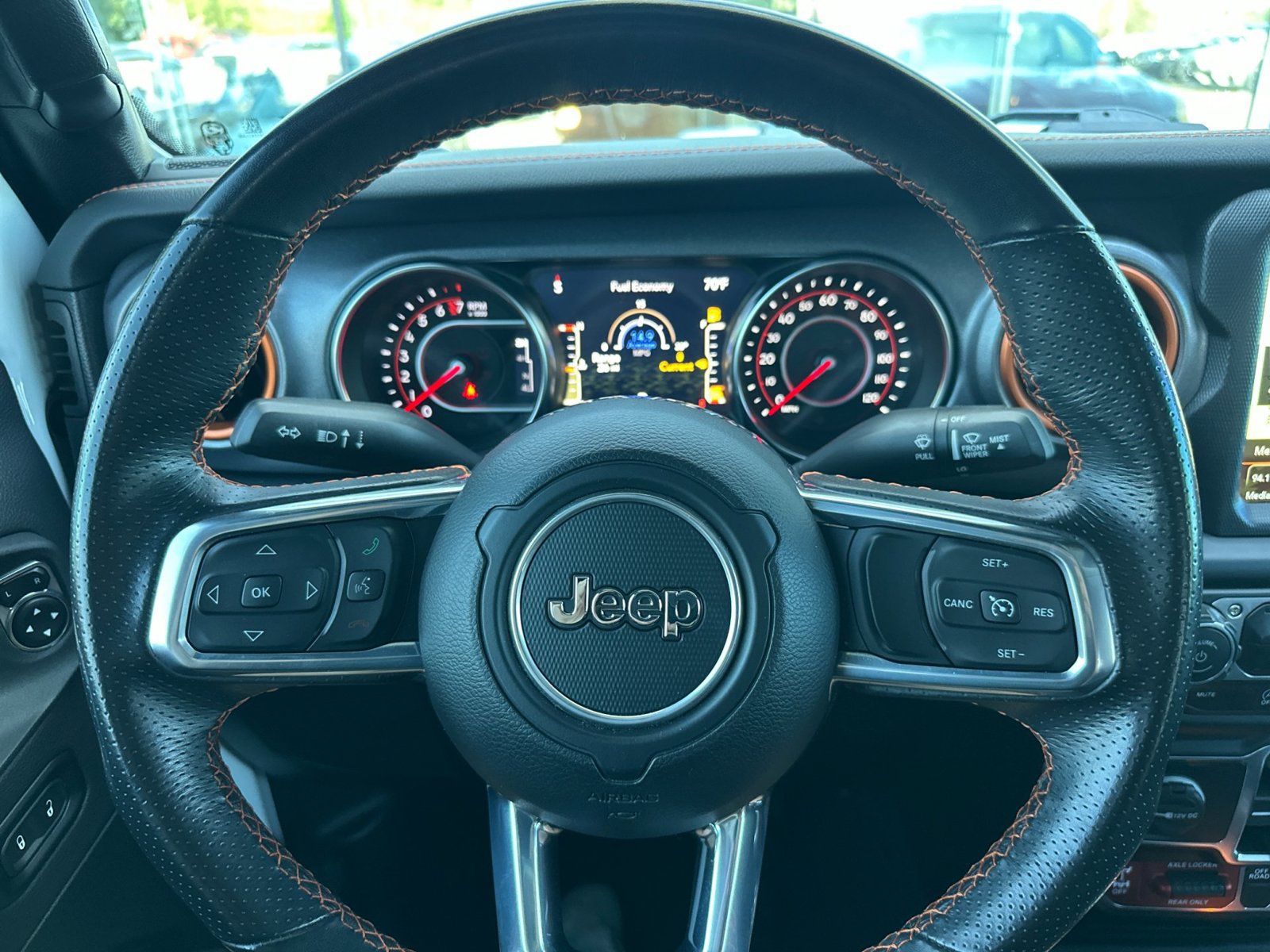 Used 2022 Jeep Gladiator Mojave AWD/4WD image 25