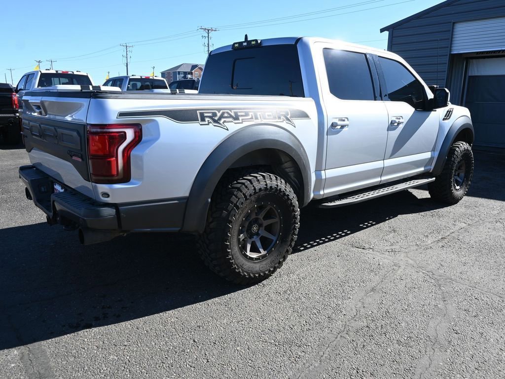 Used 2019 Ford F150 Raptor w/ Equipment Group 802A Luxury image 11