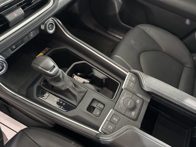 Used 2024 Toyota Grand Highlander Limited AWD/4WD image 24