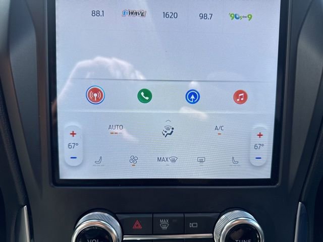 Used 2024 Ford Edge ST image 32