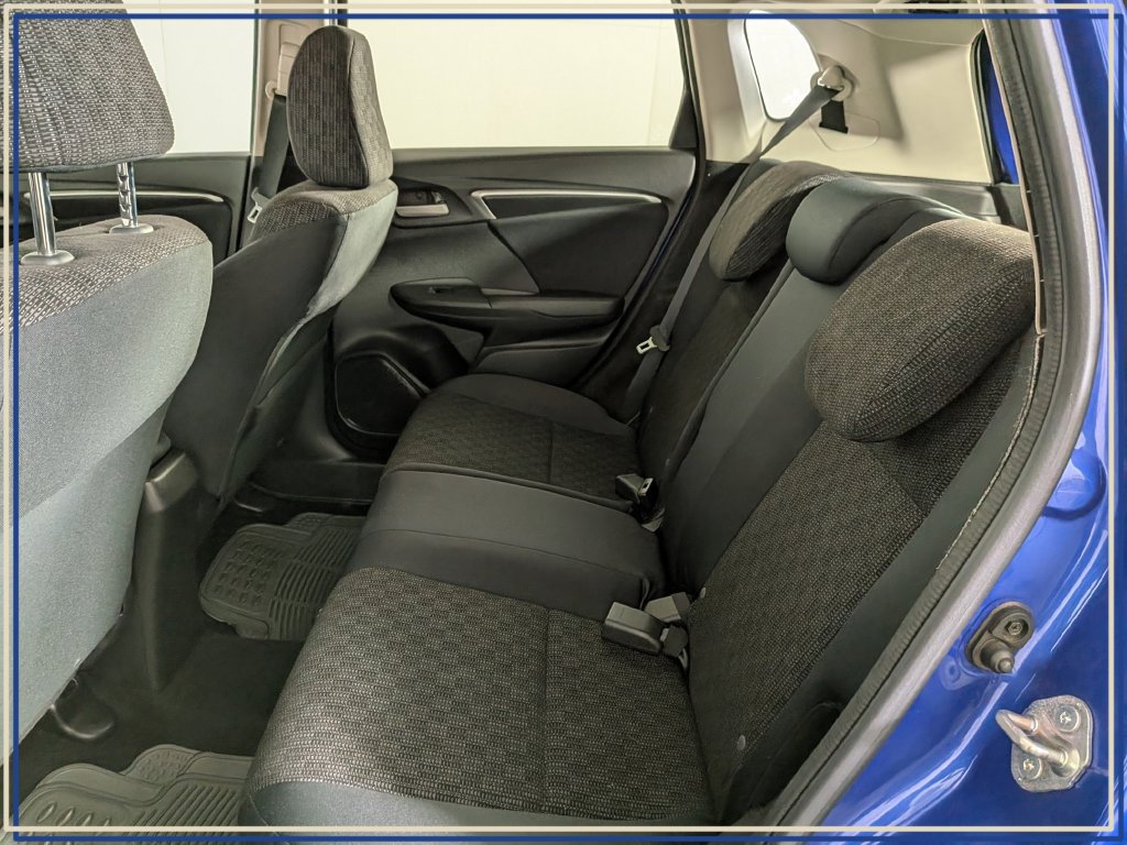 Used 2016 Honda Fit LX image 31