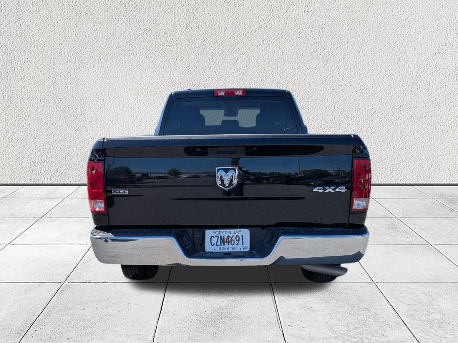 Used 2024 RAM 1500 Classic SLT AWD/4WD image 4
