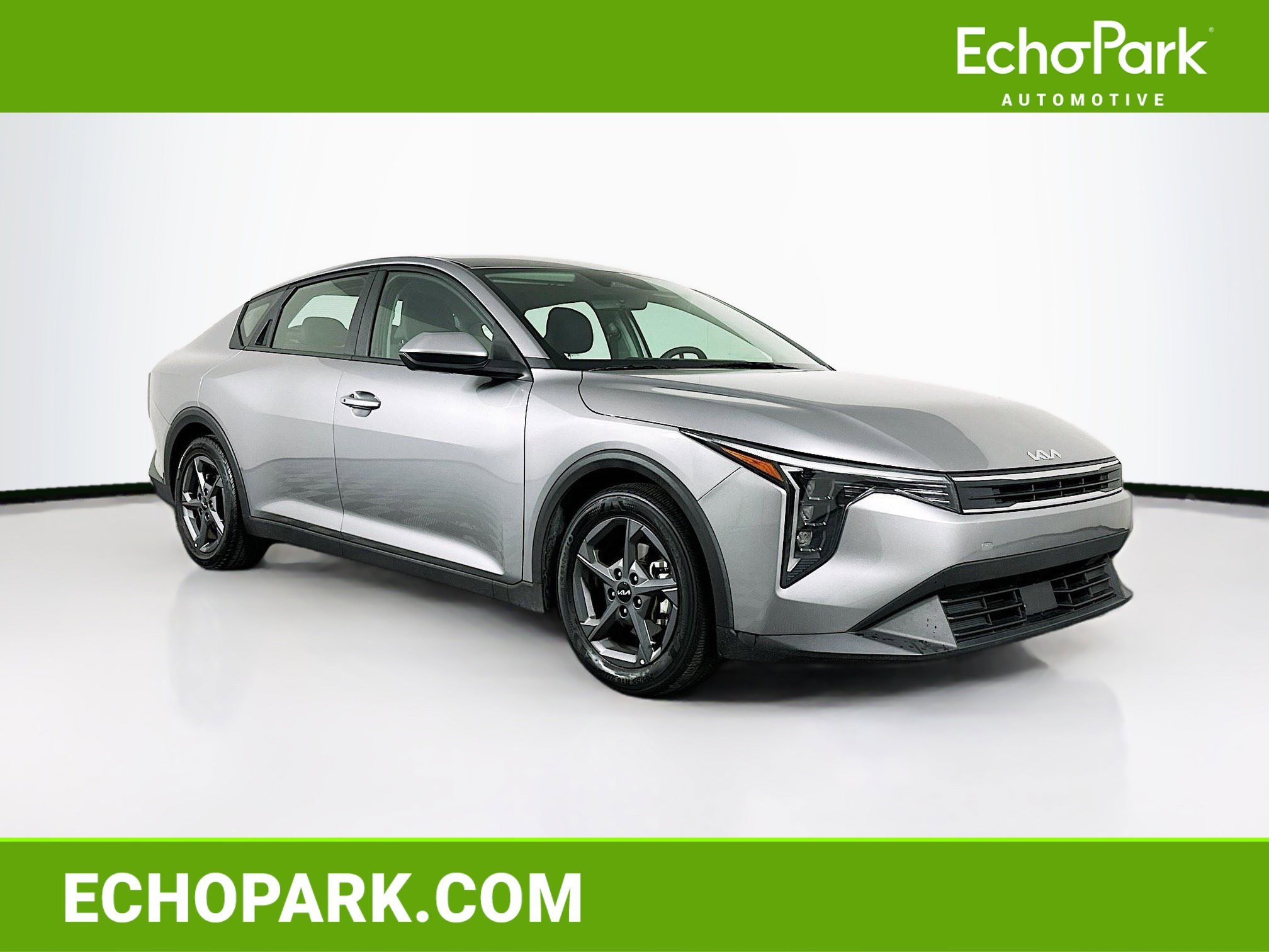 Used 2025 Kia K4 LXS image 1