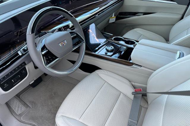 New 2026 Cadillac Escalade ESV Platinum Sport w/ LPO, ONYX Package image 9