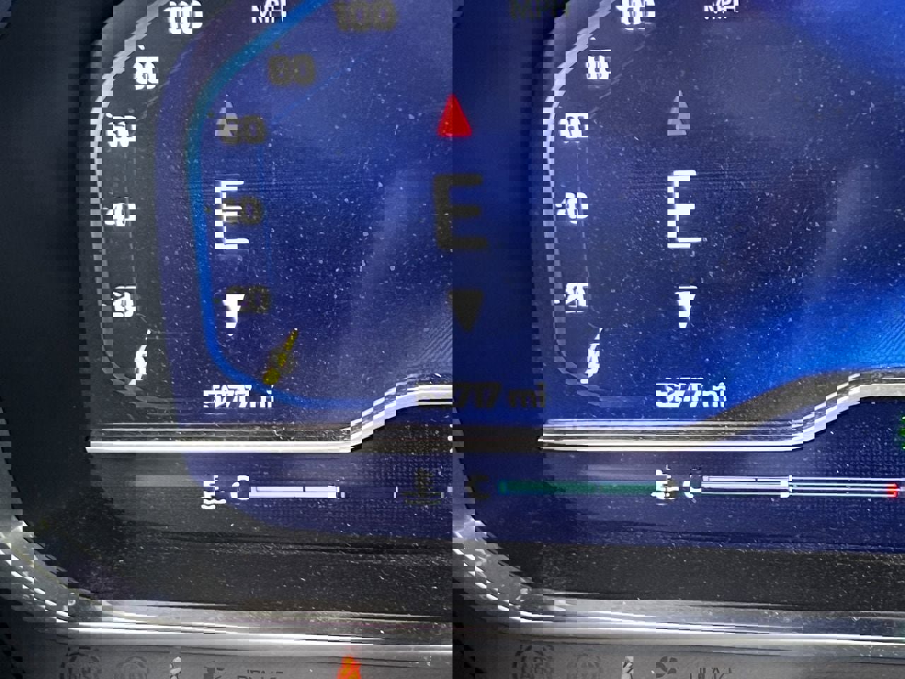 Used 2023 Chevrolet Suburban Premier image 13