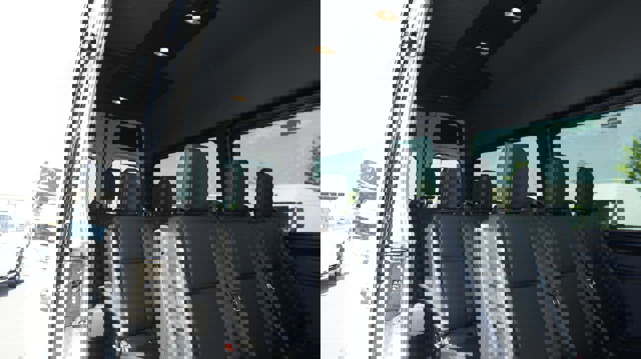 Used 2025 Mercedes-Benz Sprinter 2500 image 9