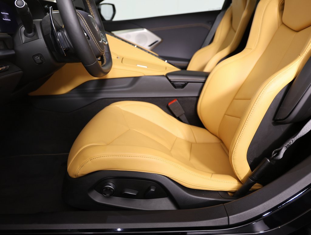 Certified 2025 Chevrolet Corvette Stingray Preferred Conv w/ Z51 Performance Package image 9