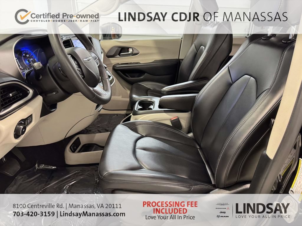 Used 2023 Chrysler Pacifica Touring-L FWD image 20