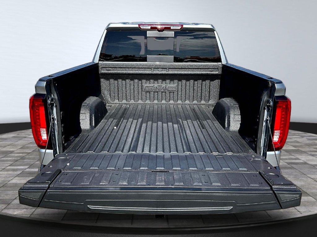 Used 2026 GMC Sierra 1500 AT4 w/ AT4 Premium Package AWD/4WD image 9