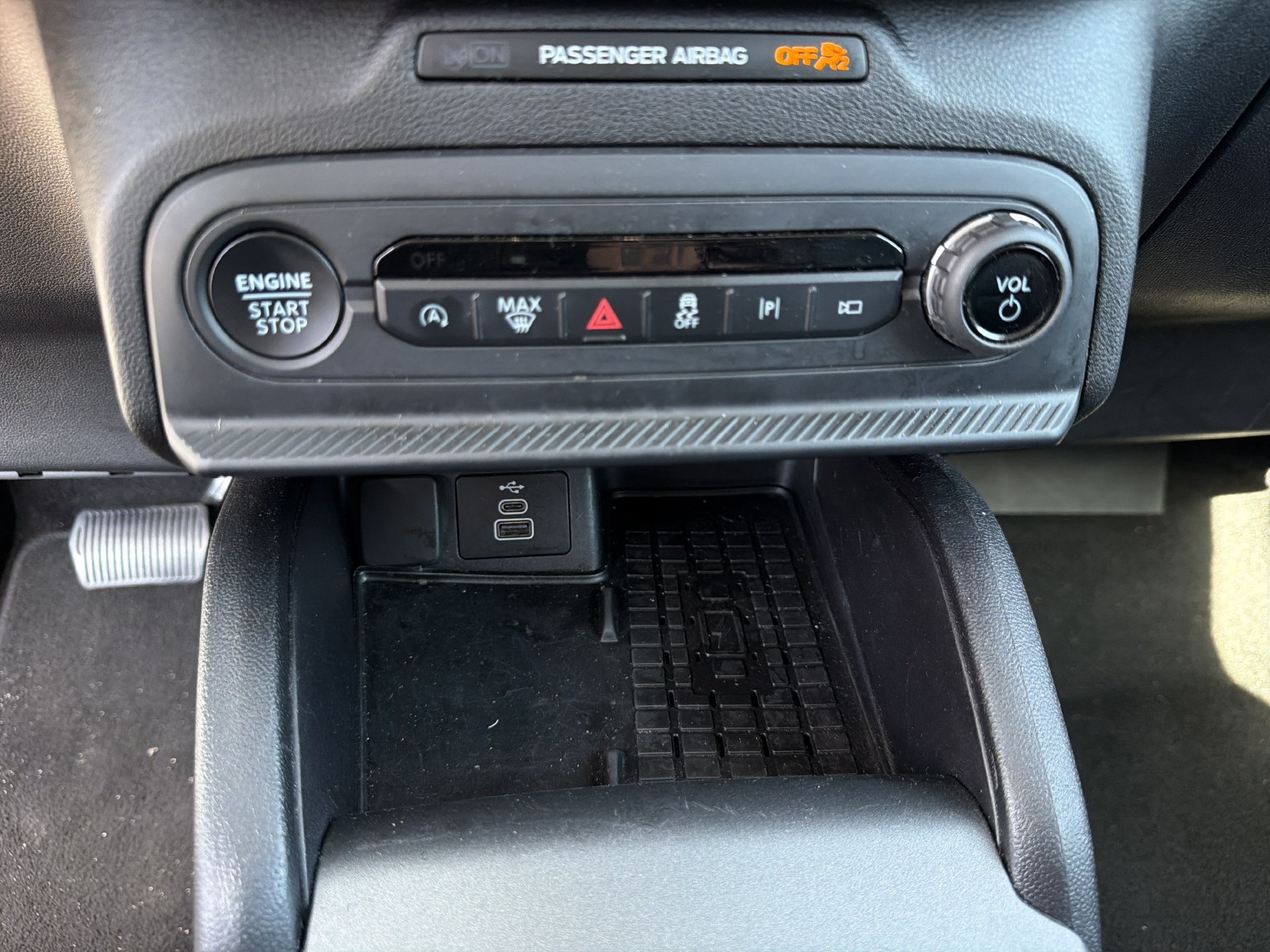 Used 2025 Ford Bronco Sport Outer Banks w/ Outer Banks Tech Package+ AWD/4WD image 7