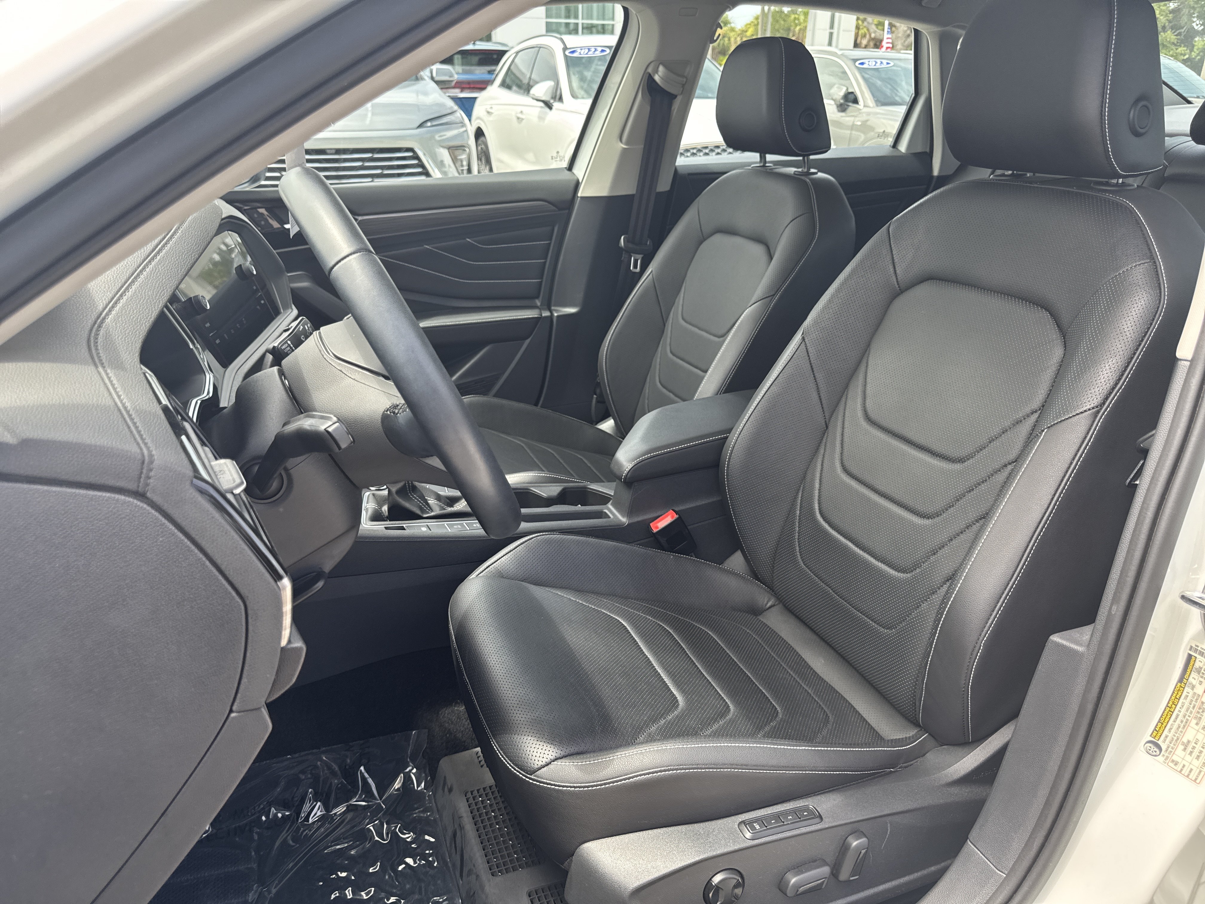 Used 2023 Volkswagen Jetta SEL FWD image 20