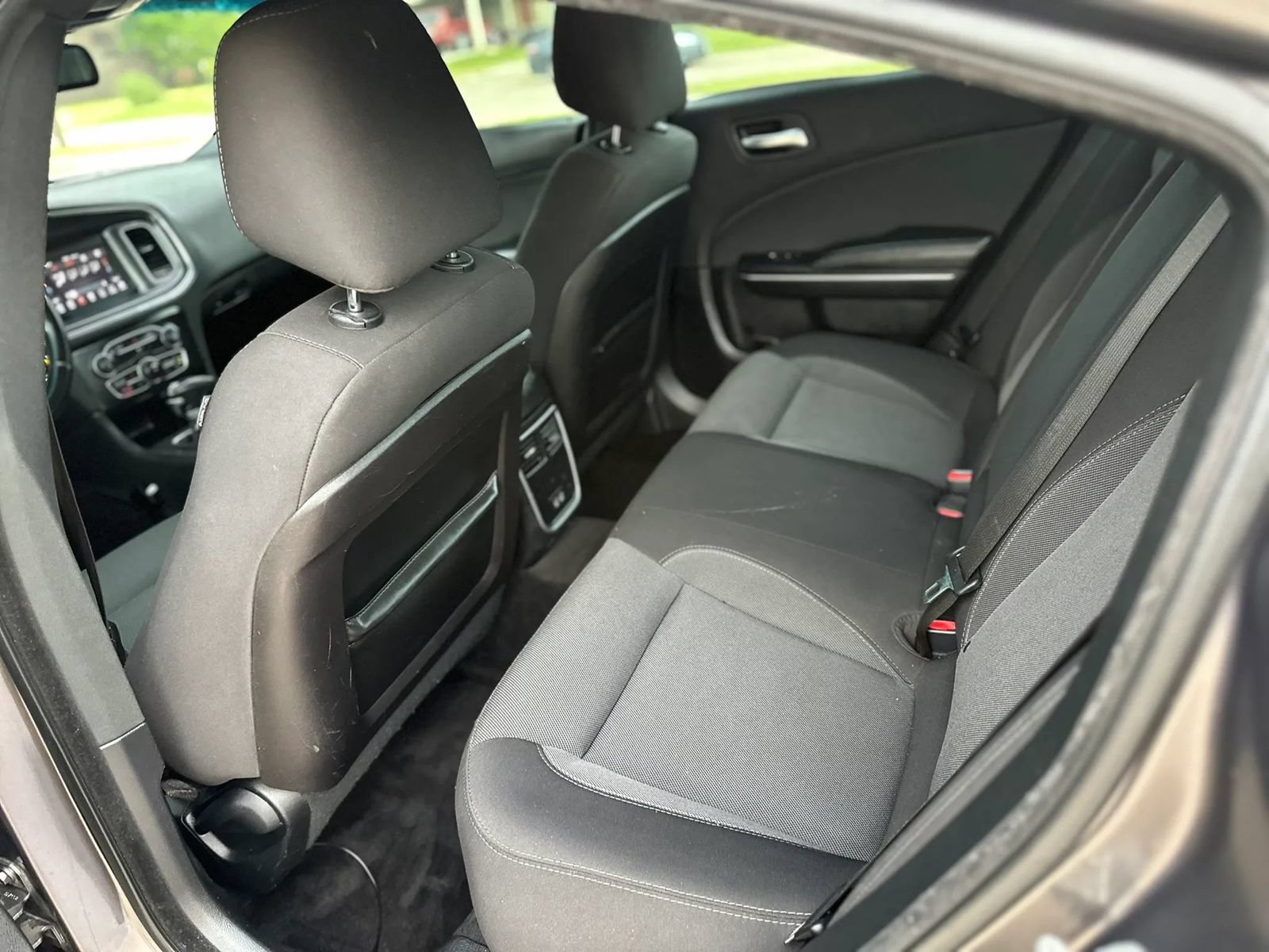 Used 2017 Dodge Charger SE RWD image 16