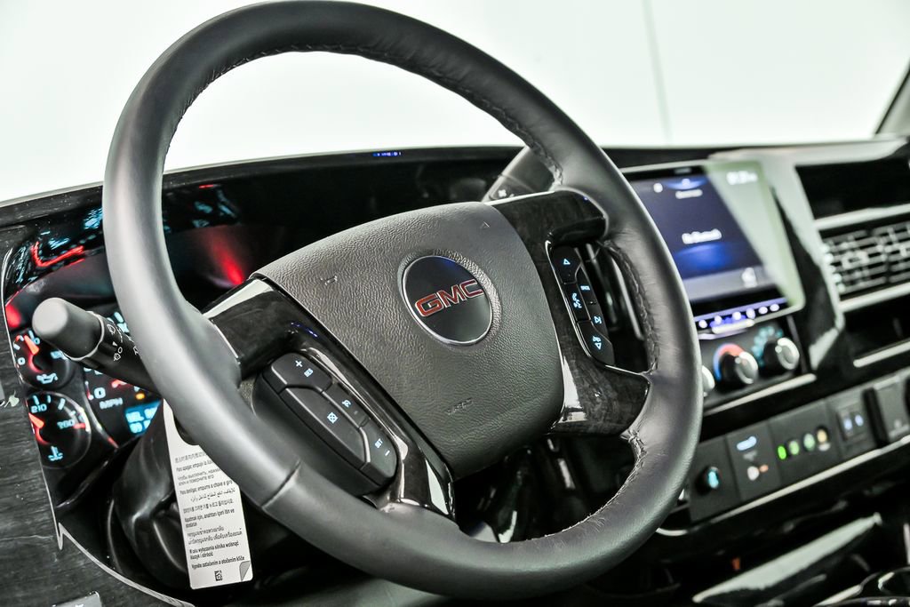 New 2026 GMC Savana 2500 Work Van w/ Driver Convenience Package image 13