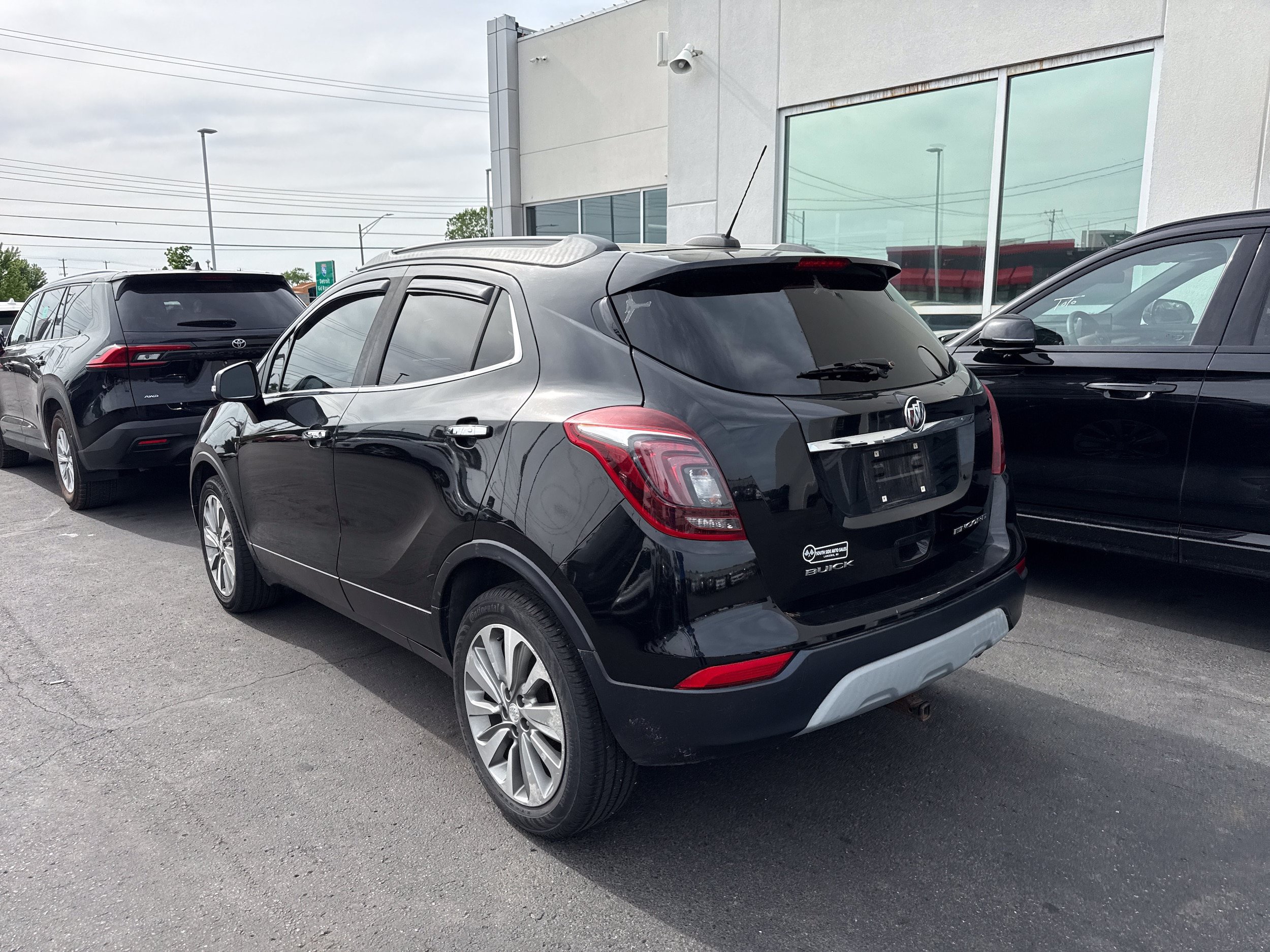 Used 2017 Buick Encore Preferred FWD image 5