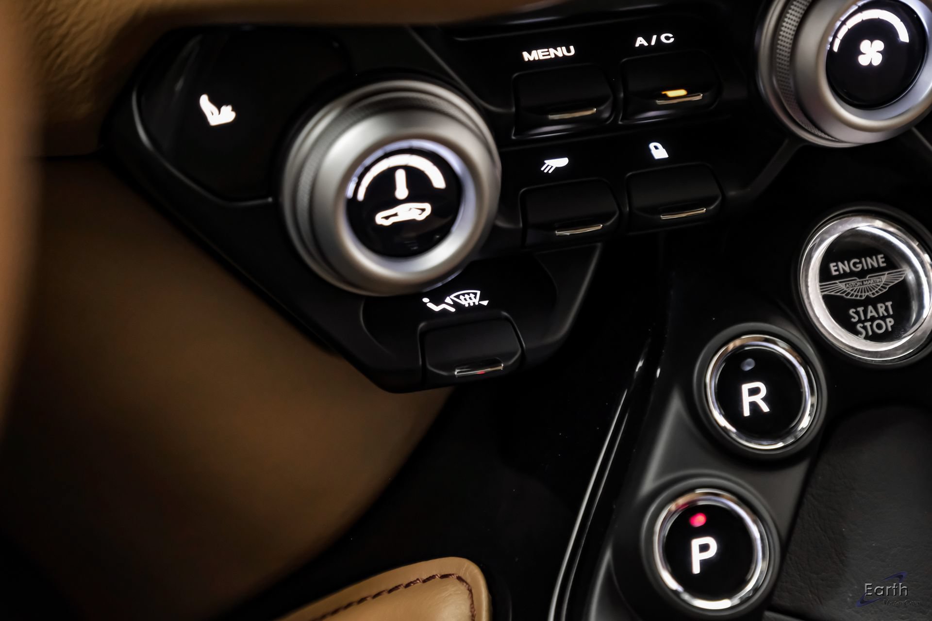 Used 2020 Aston Martin V8 Vantage Coupe RWD image 75