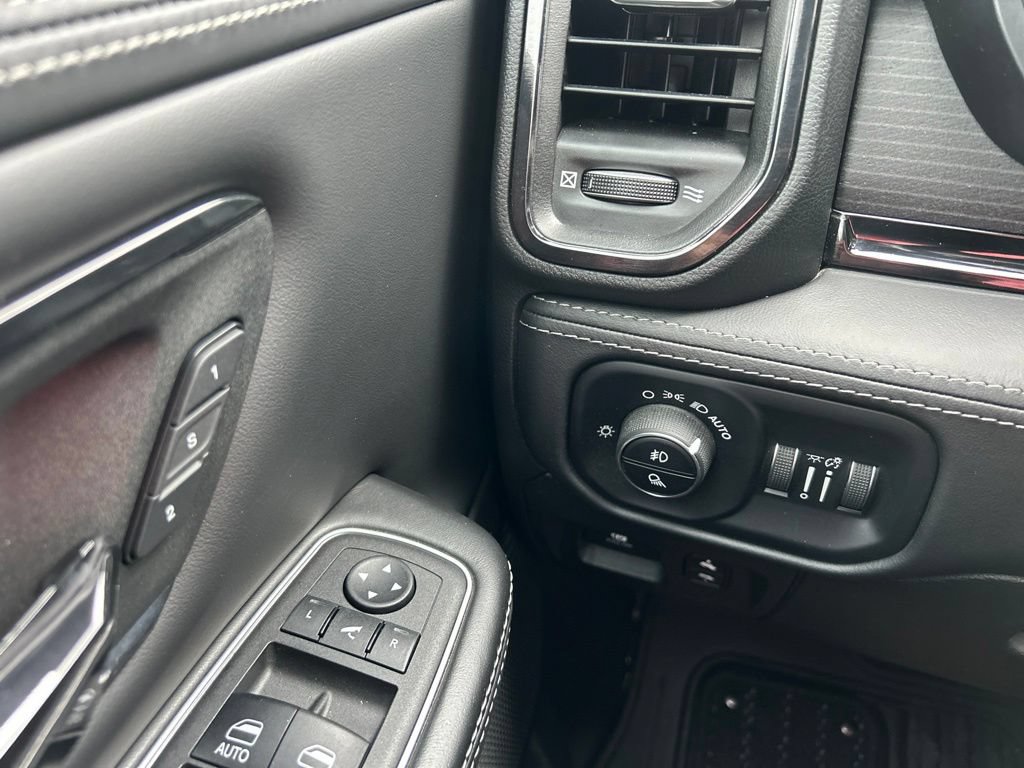 Used 2023 RAM 1500 Limited w/ Trailer Tow Group AWD/4WD image 27