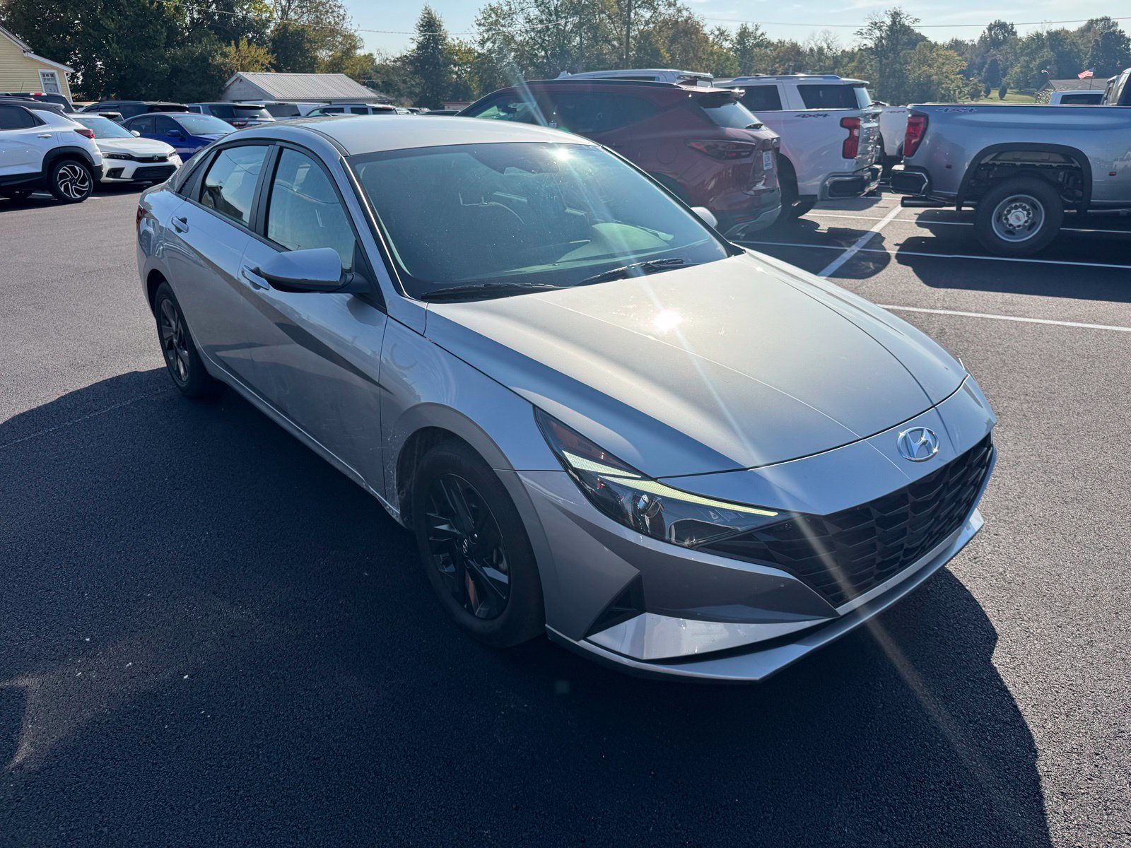 Used 2022 Hyundai Elantra SEL FWD image 8