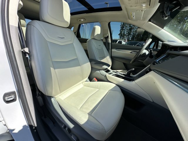 Used 2022 Cadillac XT5 Premium Luxury w/ Technology Package FWD image 28