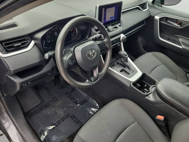 Used 2023 Toyota RAV4 XLE w/ Convenience Package FWD image 18