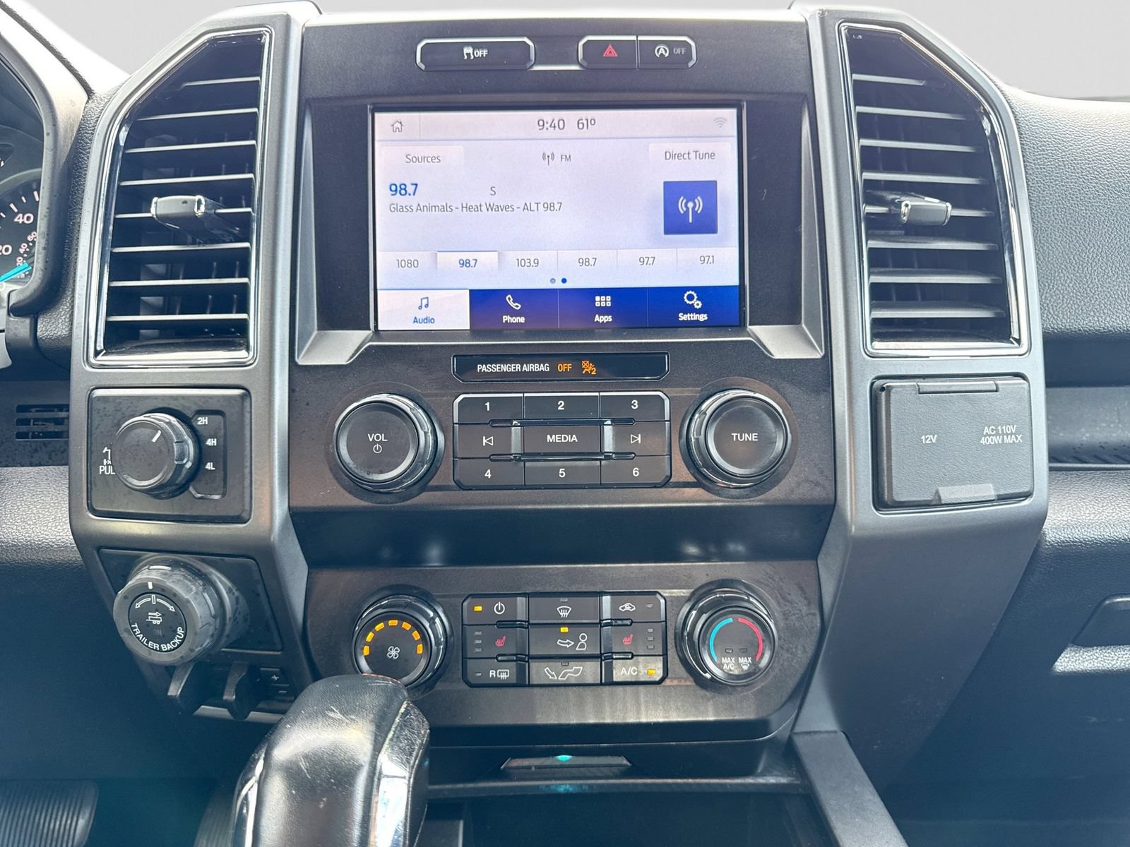Used 2020 Ford F150 XLT w/ Equipment Group 302A Luxury AWD/4WD image 32