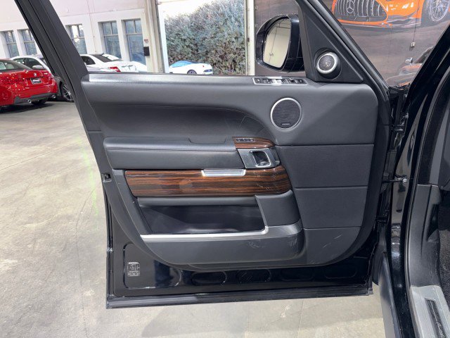 Used 2014 Land Rover Range Rover Autobiography image 49