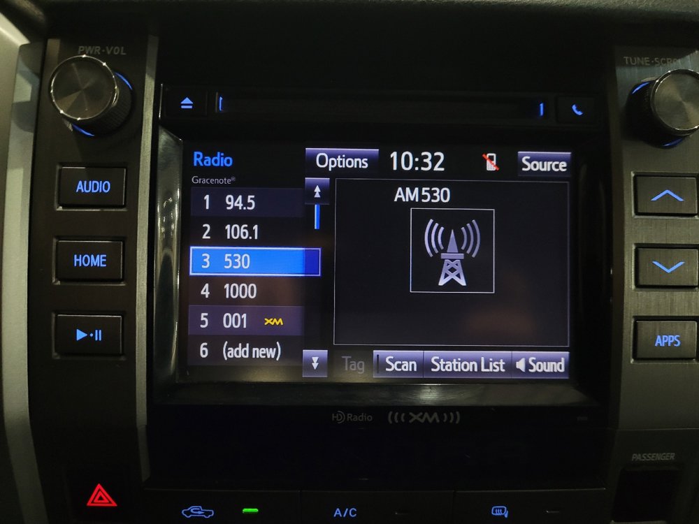 Used 2015 Toyota Tundra SR5 AWD/4WD image 25